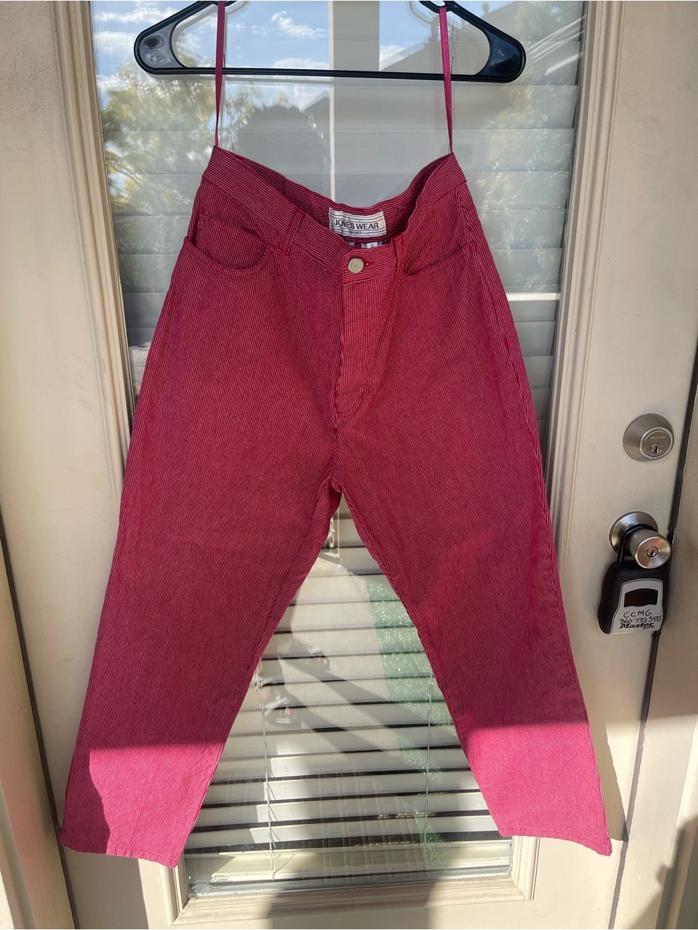 Jones Wear Red Cropped Ankle Jeans size 8 striped used